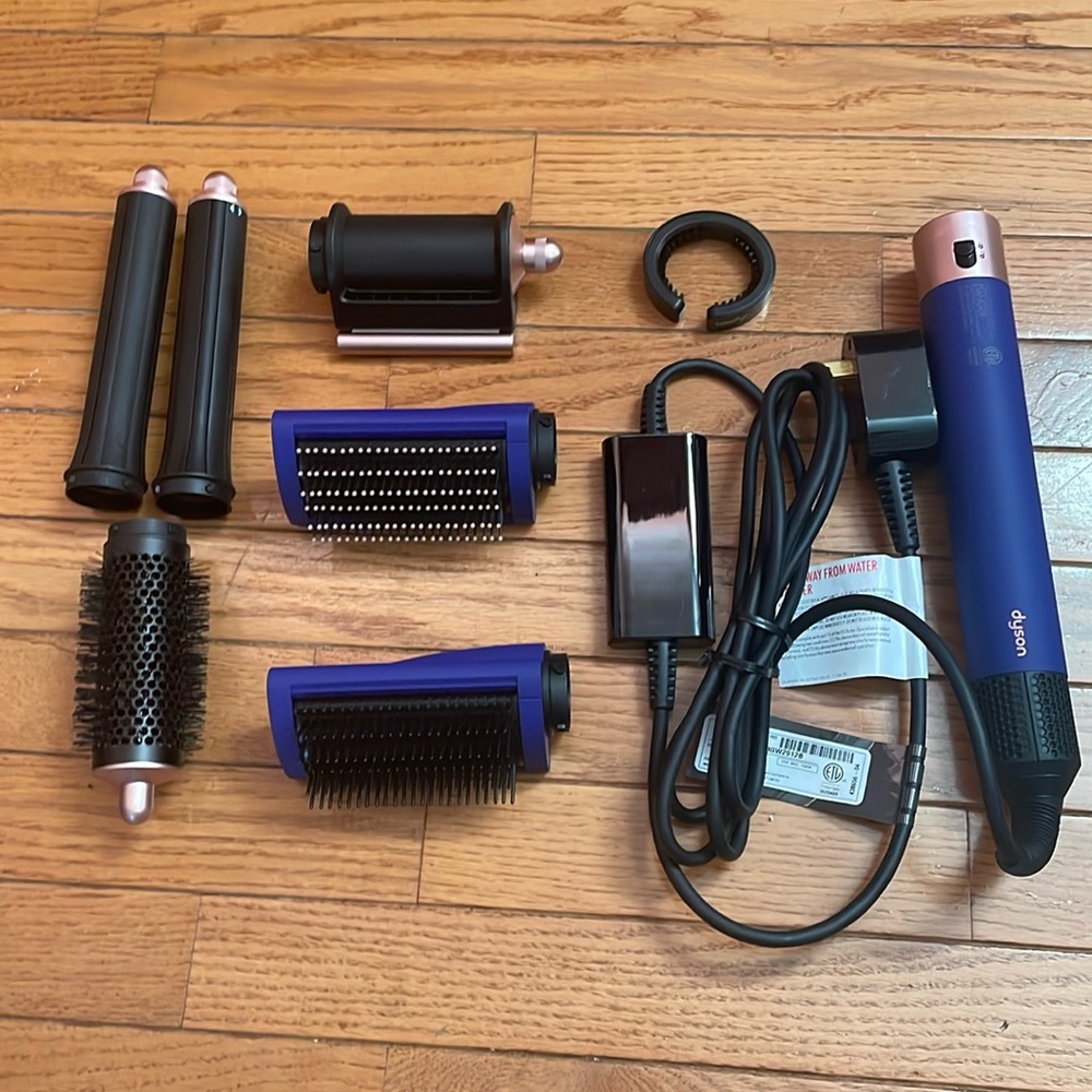 Dyson AirWrap complete